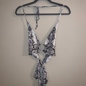 PrettyLittleThing Snakeskin Croptop